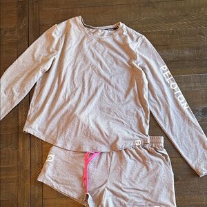 Peloton Excellent Condition Gray Long Sleeve and Shorts Set, Size M/L